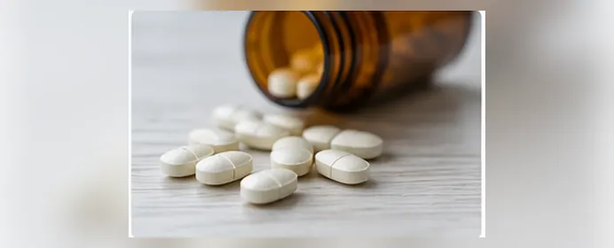 Tablet strips illustrating drug-induced interstitial lung disease